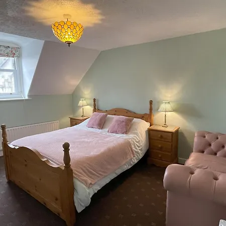 The Captain's Only ウィットビー