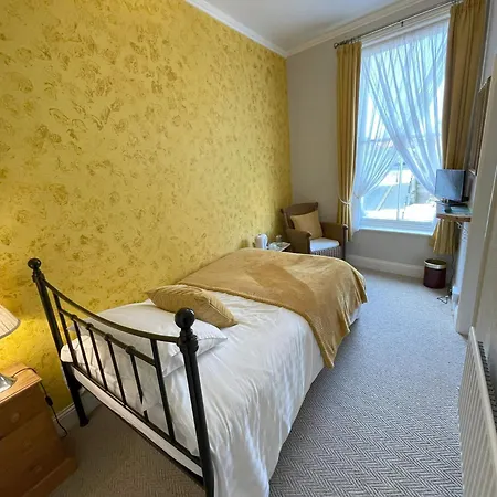 The Captain's Only ウィットビー