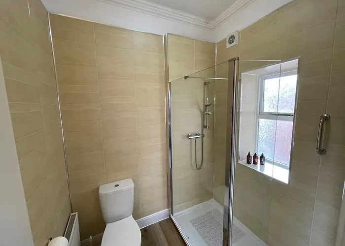 The Captain's Only 3* Whitby