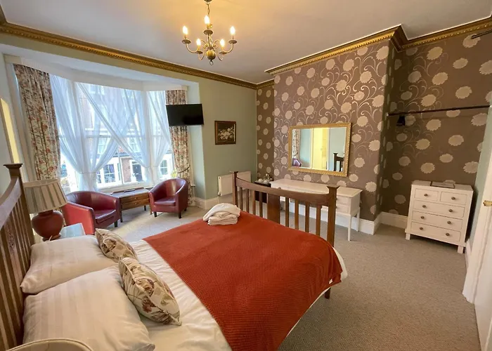 The Captain's Only Gasthuis 3*