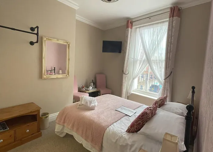 The Captain's Only Gasthuis 3*